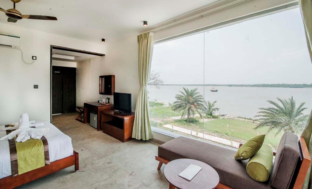 Hotel Sonar Bangla Taki Hasnabad Екстер'єр фото