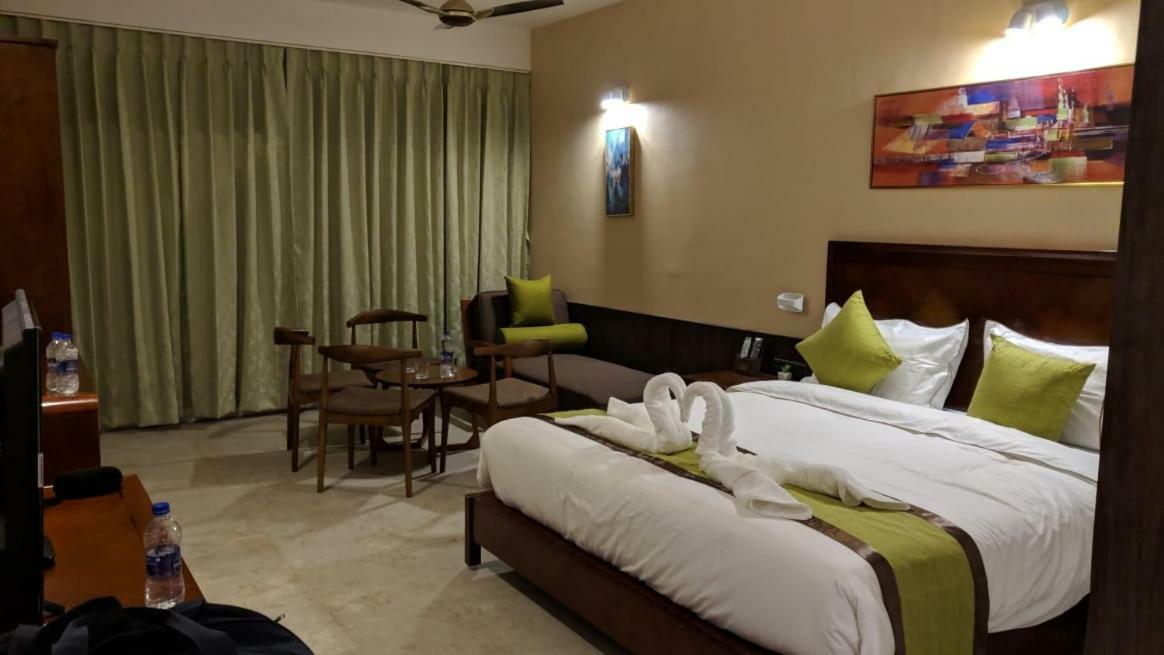 Hotel Sonar Bangla Taki Hasnabad Екстер'єр фото